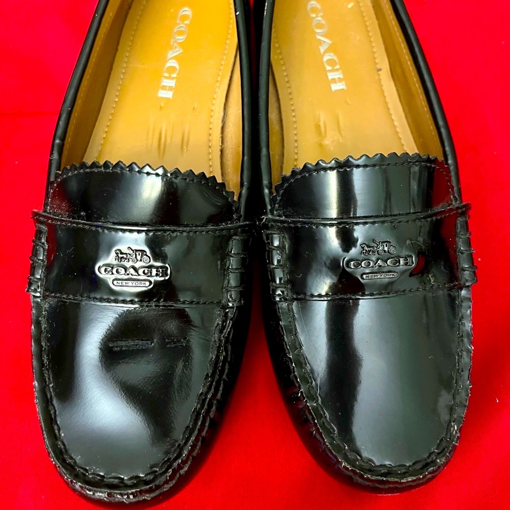 Coach Women's Odette Black Patent Leather Flats Casual Loafers Sz 6.5